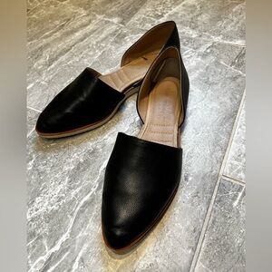 Adrienne Vitadini black flats size 10